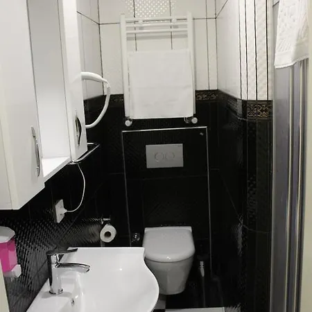 Ada Inan Butik * Büyükada