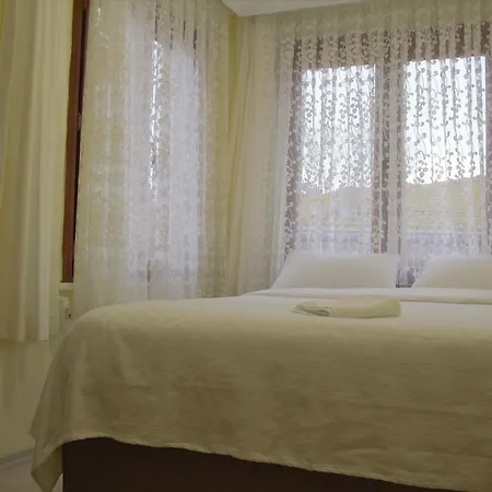 Ada Inan Butik Habitación en casa particular *